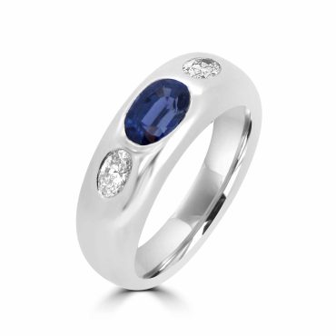 Oval Shape Australian Sapphire and Oval shape Diamonds Gypsy Set