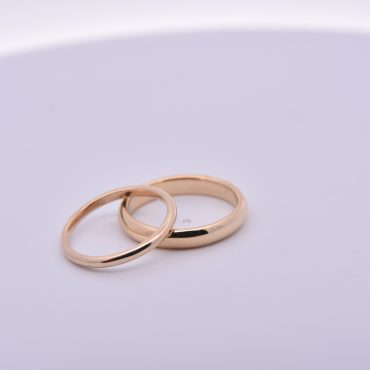 Yellow gold wedding bands